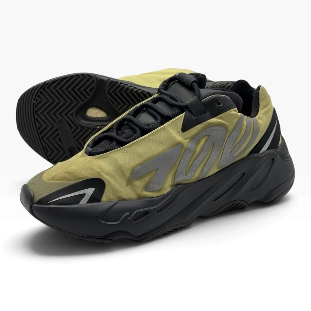 adidas Yeezy Boost 700 MNVN Resin GW9525 Mens 7.5 Reflective Sneakers